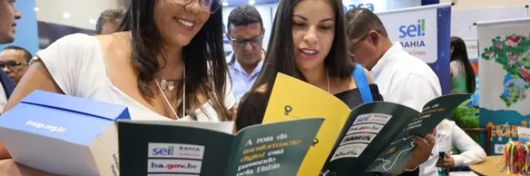 Saeb divulga tramitação eletrônica em Encontro de Prefeitos e Prefeitas