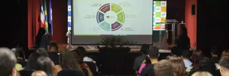 Bahia inicia planejamento estratégico para fortalecer educação nos territórios