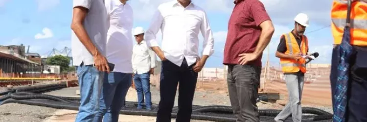 Governador vistoria obras do VLT na Calçada, que avançam com implantação dos primeiros trilhos