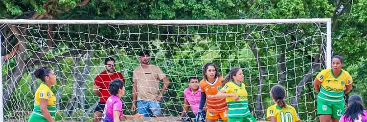 Copa Jacuípe Feminina de Futebol 2025 chega às quartas de final promovendo protagonismo feminino no esporte