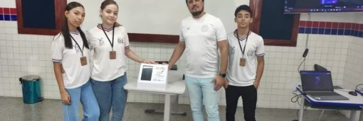 Estudantes de Uauá desenvolvem urna eletrônica para otimizar eleição de líderes de classe
