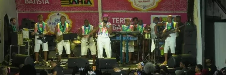 Motumbá agita a terça-feira de carnaval no Pelourinho e celebra 20 anos de história