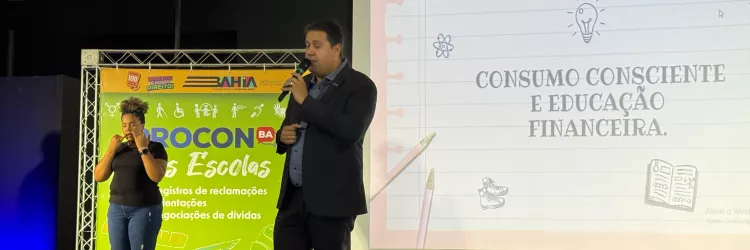 Procon-BA celebra Semana do Consumidor com palestra no Colégio Central, em Salvador