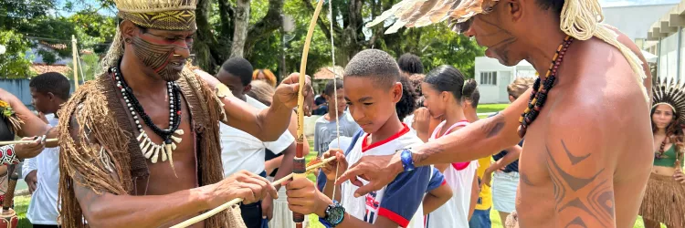 Manifestações culturais do Povo Tupinambá de Itaparica se destacam em evento promovido pela Fundação Pedro Calmon