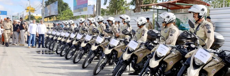 Governador inaugura DEAM em Feira de Santana e entrega 55 viaturas para a Polícia Militar