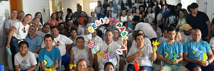 Projeto da rede estadual de Uauá distribui ovos de Páscoa e kits de alimentação para comunidades carentes