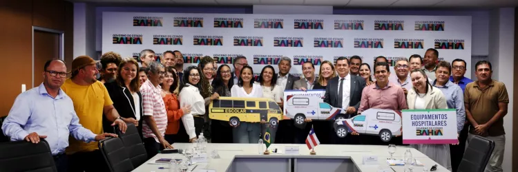 Durante reunião com prefeito de João Dourado, governador reforça investimentos para o município