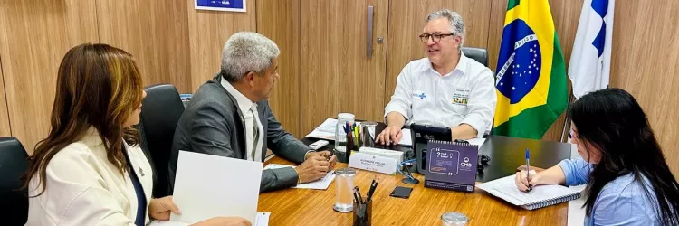Bahia fortalece rede de saúde pública em agenda estratégica com o Ministério da Saúde