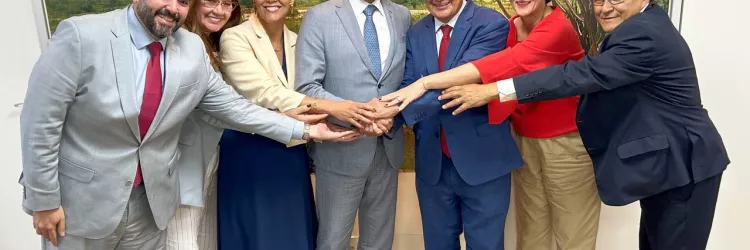 Em Brasília, governador se reúne com ministro Wellington Dias e diretor da Anvisa