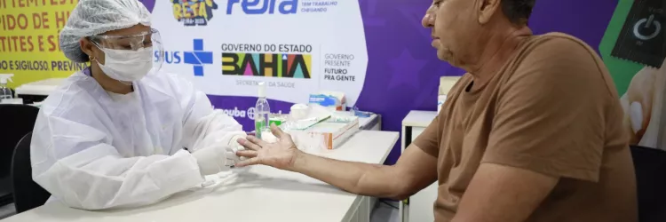 No primeiro dia de festa, mais de 1,2 mil testes rápidos são realizados pela Sesab na Micareta de Feira de Santana