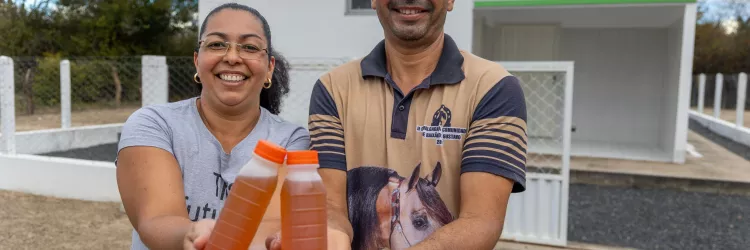 Investimento na agricultura familiar viabiliza entrega de nova agroindústria de mel em Buritirama