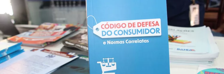 Direitos do consumidor em tempos de chuva: O que fazer diante da falta de energia e água?