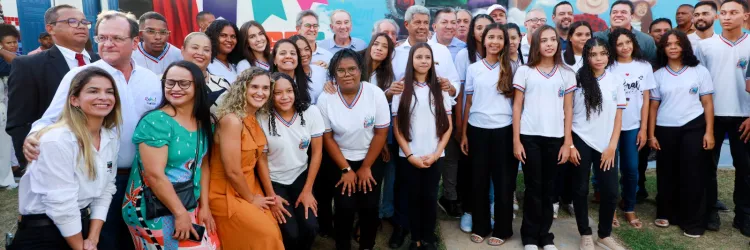 Com a entrega de obras estruturantes, Governo do Estado impulsiona o desenvolvimento em Tanhaçu