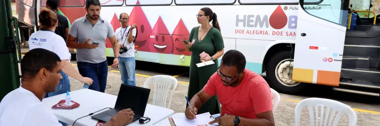 Luís Eduardo Magalhães recebe o Hemóvel no Junho Vermelho