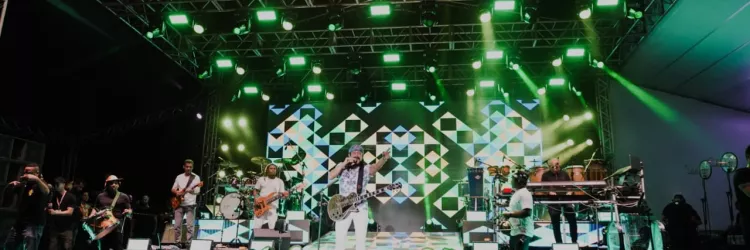 Bell Marques esquenta o São João em Paripe com forró, axé e muita emoção