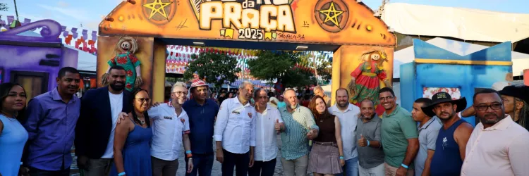 Governador segue maratona de viagens e acompanha São João na cidade de São Félix, no Recôncavo