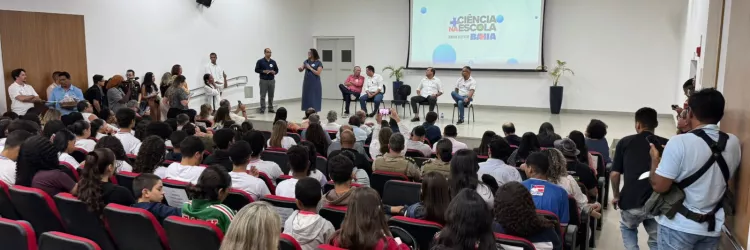 Laboratório de ponta coloca ciência nas mãos dos estudantes da rede estadual em Juazeiro