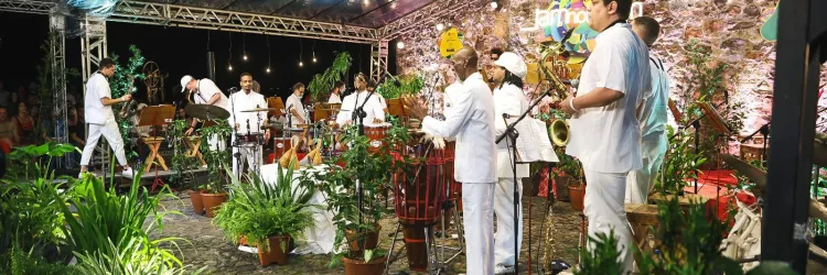 Praça Maestro Letieres Leite