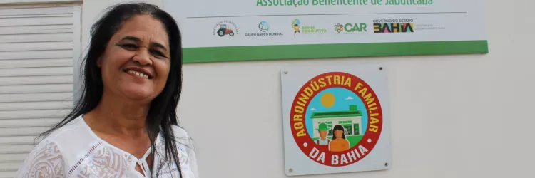 Agroindústria fortalece tradição da mandioca em comunidade rural de Ibiassucê