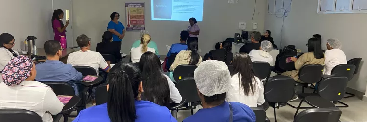 Hospital Metropolitano recebe palestra sobre prevenção e combate à violência contra a mulher