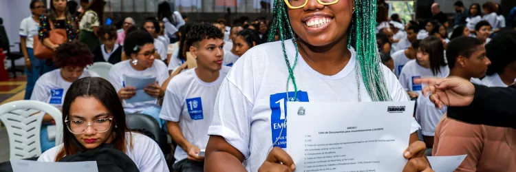 Agosto da Juventude SineBahia: 200 estudantes são encaminhados para estágio