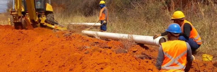 Ibiassucê: Implantação de adutora que vai trazer água do São Francisco foi iniciada