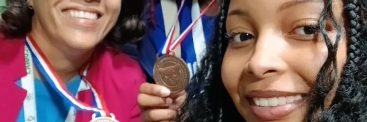 Estudantes baianas conquistam prêmio internacional com filtro ecológico de casca de coco