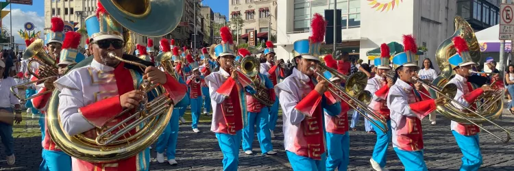 SEC entrega 100 kits de bandas e fanfarras para escolas estaduais da Bahia