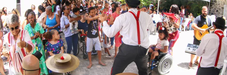 Alegria e cuidado marcam festa do Dia das Crianças no Cepred