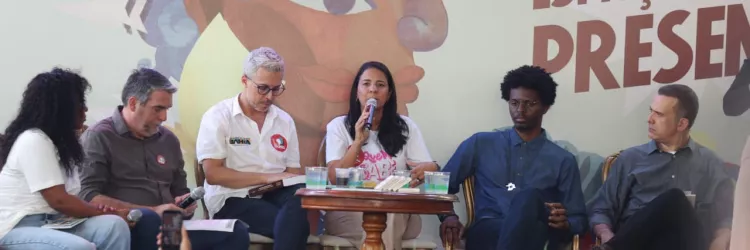 Flica 2025: mesa de conversa debate a leitura como prática essencial para formação de cidadãos