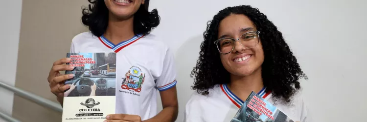 Em Salvador, estudantes da rede estadual contemplados no programa CNH nas Escolas participam da aula inaugural de trânsito