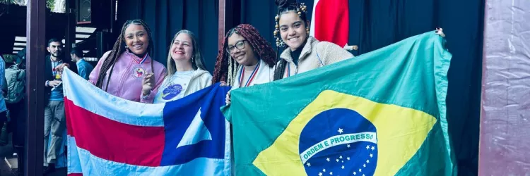 Estudantes da rede estadual são premiados no Mundial de Ciências e Tecnologias, no Chile