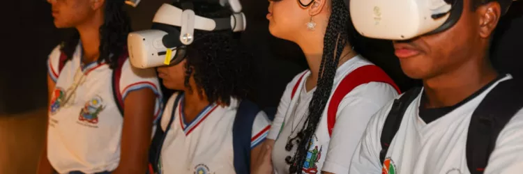 Estudantes na Exposibram