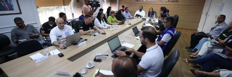 Bahia instala sala de situação para discutir cenário de alerta para o consumo de bebidas adulteradas