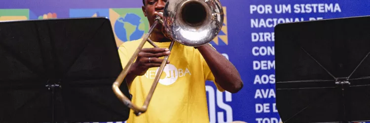 Mês da Criança: Neojiba e Projeto Axé celebram direitos da infância e adolescência no Metrô Bahia