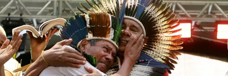 “Quando uso o meu cocar indígena, não o utilizo como enfeite, mas como símbolo da minha origem”, diz Jerônimo Rodrigues ao anunciar R$ 500 milhões em investimentos para os povos originários