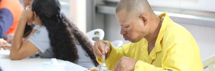 Refeição dos trabalhadores da obra do VLT passa a contar com produtos da agricultura familiar