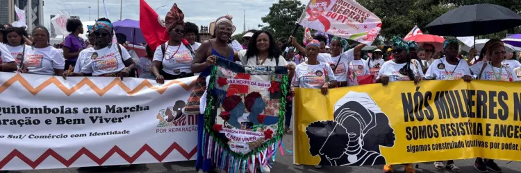 Em Brasília, mulheres negras da Bahia marcham por reparação e bem viver