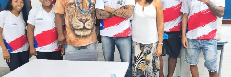 Da EJA ao fórum: vendedor de amendoim de 32 anos aposta no Enem para se tornar advogado