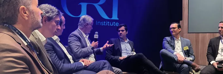 Manoel Vitório apresenta casos de sucesso das PPPs baianas, em São Paulo