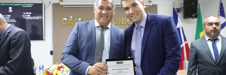 Título de Cidadão Maracaense é entregue ao diretor-presidente da CAR