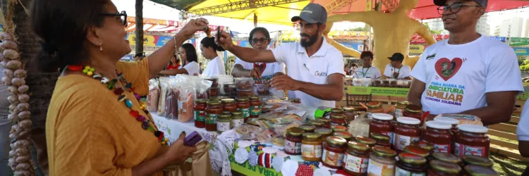 Feira da Agricultura Familiar acontece até domingo com 700 expositores da Bahia e apresentações musicais no Parque Costa Azul