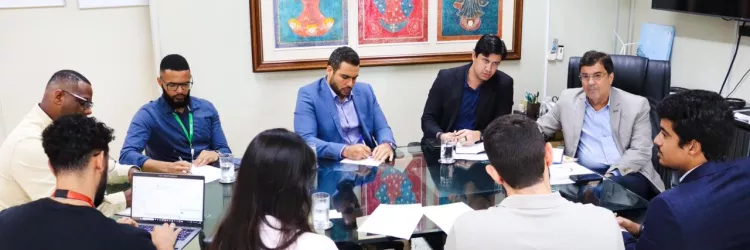 Setor de descartáveis apresenta futura linha de produção à SDE