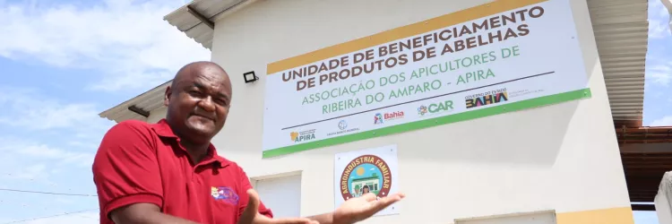 Entrega e requalificação de unidades de mel fortalecem produção rural e impulsionam a economia em Ribeira do Amparo