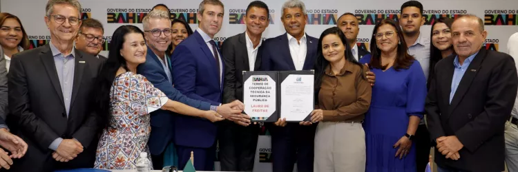 Governo e Prefeitura discutem ações e projetos para Lauro de Freitas durante reunião em Salvador