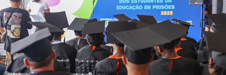 Educação transforma trajetórias e marca formatura de estudantes da EJA em unidade prisional na Bahia