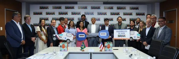 Ambulâncias, veículos administrativos e equipamentos para a saúde são entregues pelo Governo do Estado durante reunião com Prefeitura de Ilhéus