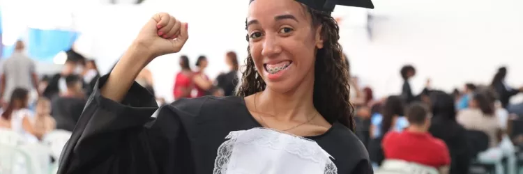 Escolas estaduais celebram formatura de concluintes do Ensino Médio Regular e de Tempo Integral, em toda a Bahia