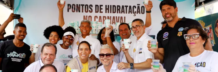 Carnaval do cuidado: governador visita Ilha de Hidratação no Campo Grande e destaca importância da ação