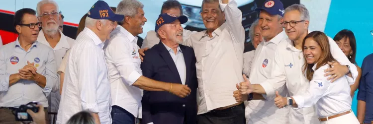 Bahia recebe mais de R$ 300 milhões em investimentos do PAC Saúde com entrega de veículos e equipamentos